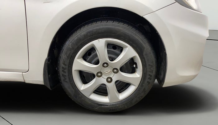 2014 Hyundai Verna FLUIDIC 1.4 CRDI, Diesel, Manual, 91,151 km, Right Front Wheel