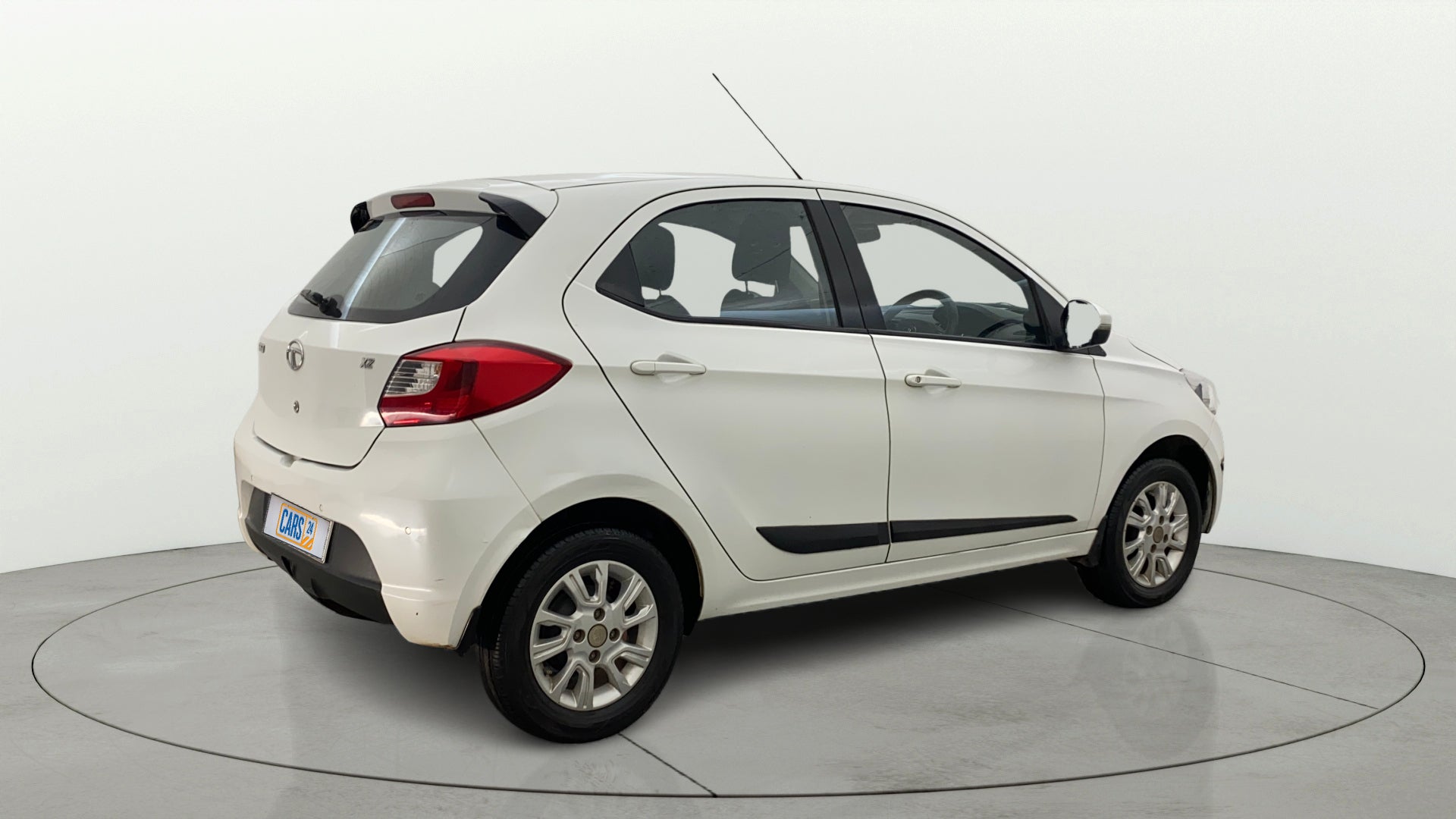 camera-Right-Back-Diagonal