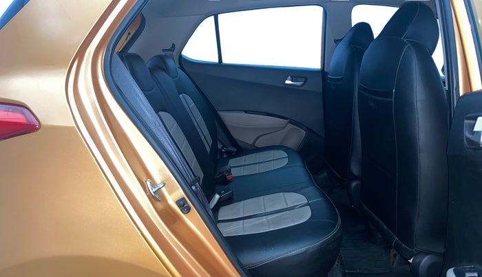 2016 Hyundai Grand i10 SPORTZ 1.2 KAPPA VTVT, Petrol, Manual, 45,125 km, Right Side Rear Door Cabin