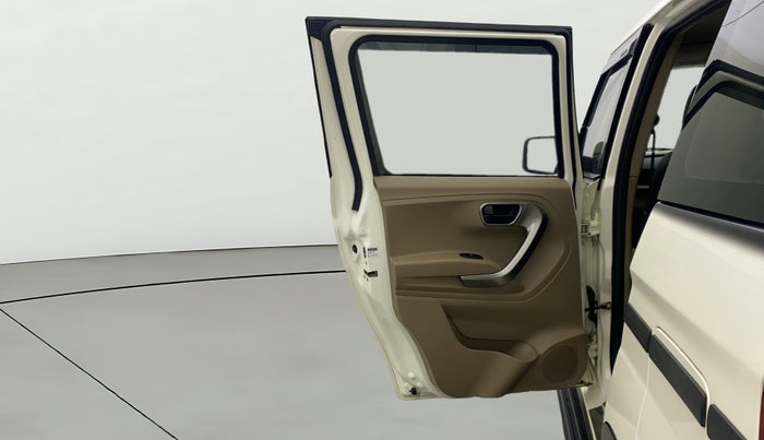 2021 Mahindra BOLERO NEO N10 R, Diesel, Manual, 60,763 km, LHS Rear Door