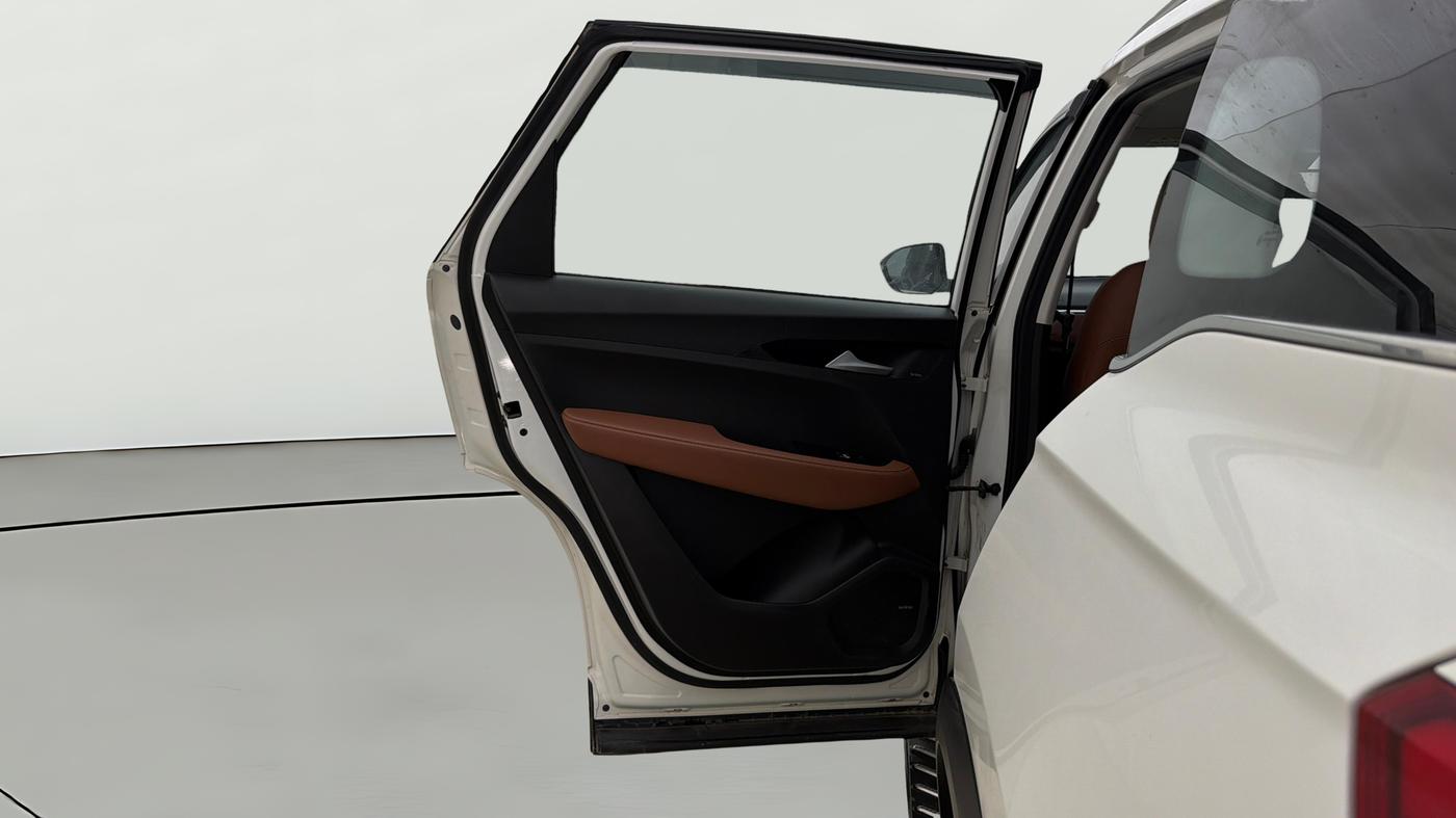 2023 MG HECTOR PLUS SHARP 1.5 PETROL TURBO CVT 6-STR, Petrol, Automatic, 25,994 km, LHS Rear Door
