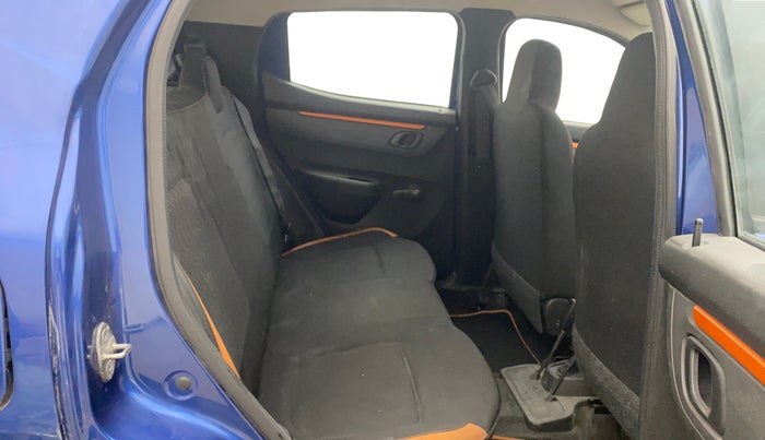 2017 Renault Kwid CLIMBER 1.0 AMT, Petrol, Automatic, 47,517 km, Right Side Rear Door Cabin