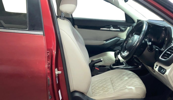 2020 KIA SELTOS HTX 1.5 PETROL, Petrol, Manual, 39,826 km, Right Side Front Door Cabin