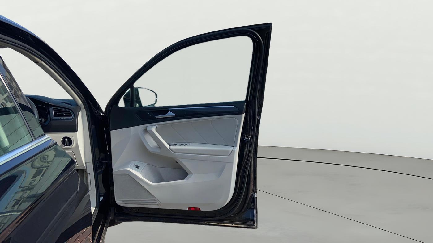 2023 Volkswagen TIGUAN ELEGANCE 2.0 TSI DSG, Petrol, Automatic, 71,119 km, RHS Front Door