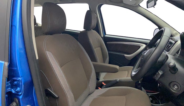 2020 Renault Duster RXZ 1.3 TURBO PETROL MT, Petrol, Manual, 25,335 km, Right Side Front Door Cabin