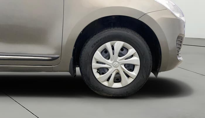 2023 Maruti Swift VXI, Petrol, Manual, 38,329 km, Right Front Wheel