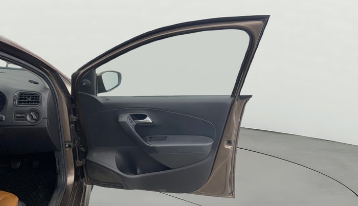 2020 Volkswagen Polo TRENDLINE 1.0L, Petrol, Manual, 34,663 km, RHS Front Door