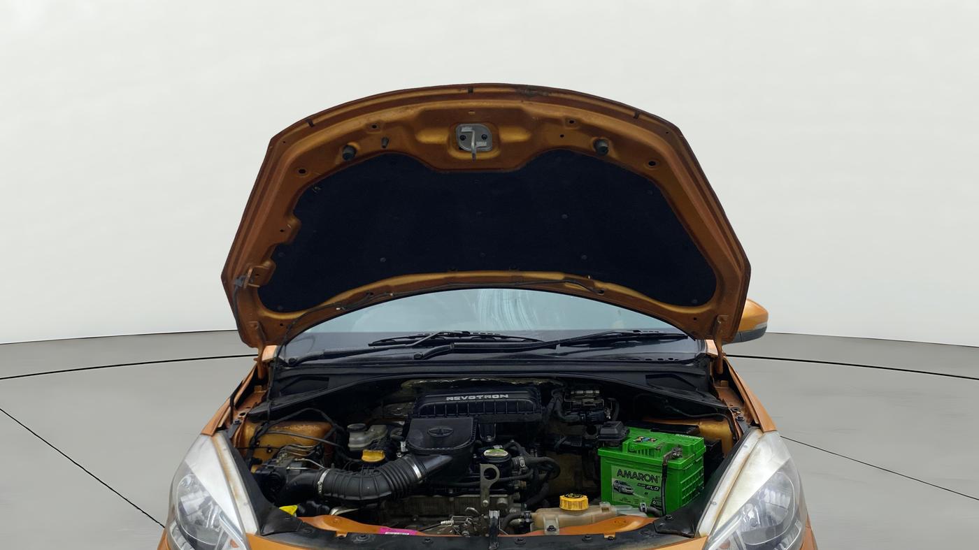 2016 Tata Tiago XZ PETROL, Petrol, Manual, 73,795 km, Open Bonet