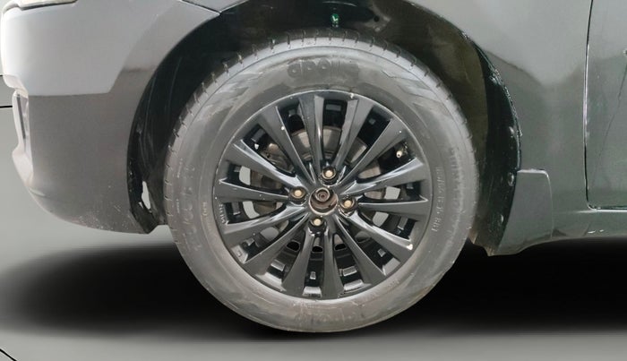 2017 Maruti Ciaz ZETA DIESEL 1.3, Diesel, Manual, 1,11,198 km, Left Front Wheel