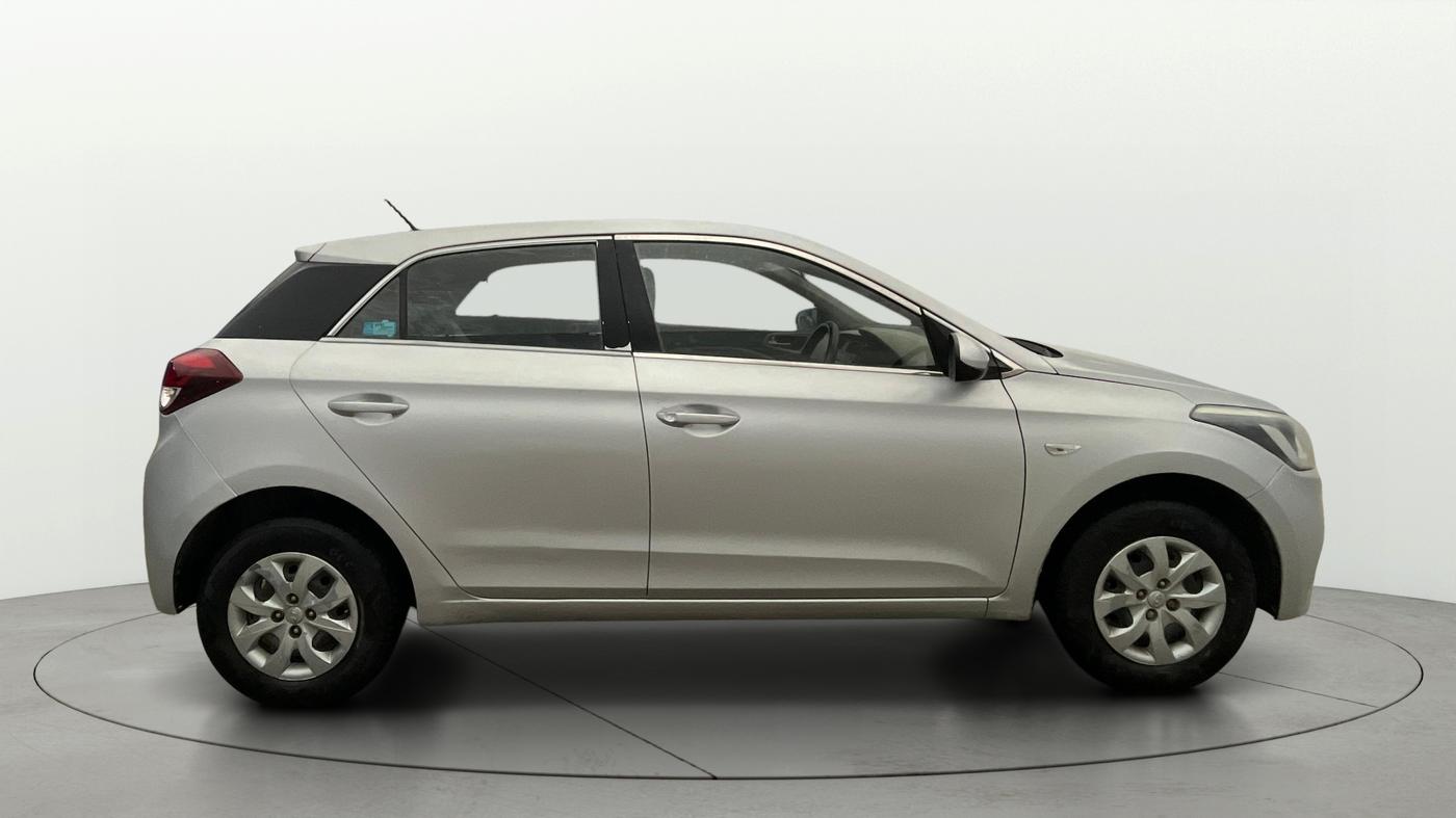 2015 Hyundai Elite i20 MAGNA 1.2, CNG, Manual, 89,366 km, Right Side View