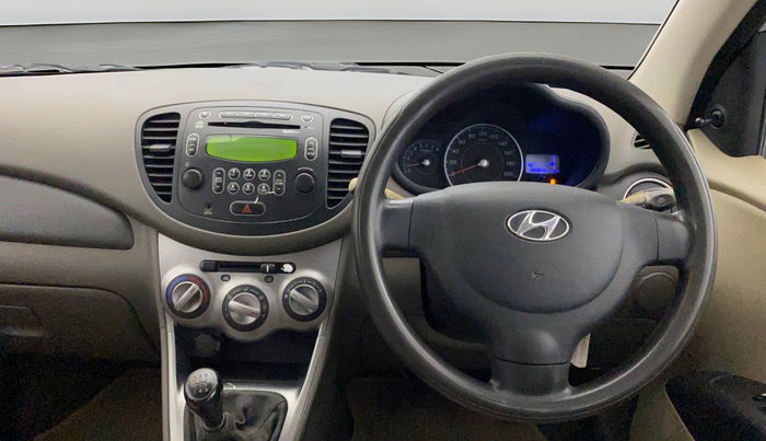 2014 Hyundai i10 MAGNA 1.1, CNG, Manual, 66,610 km, Steering Wheel Close Up
