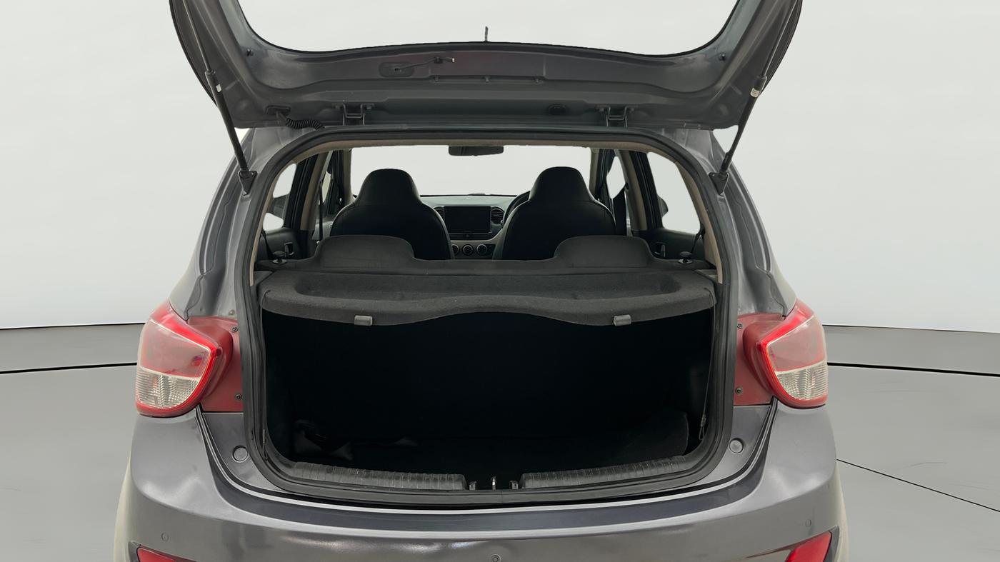 2014 Hyundai Grand i10 SPORTZ 1.2 KAPPA VTVT, Petrol, Manual, 1,30,392 km, Boot Open Zoomed View