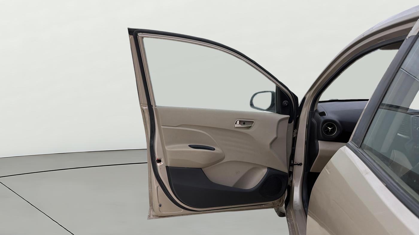 2019 Hyundai NEW SANTRO MAGNA, Petrol, Manual, 74,645 km, LHS Front Door