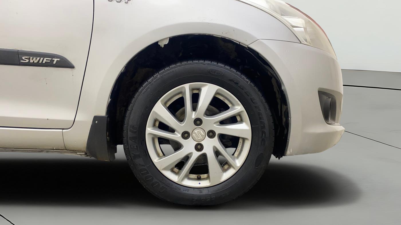 2013 Maruti Swift ZXI, Petrol, Manual, 79,499 km, Right Front Wheel