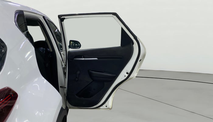 2021 KIA SONET HTE 1.5, Diesel, Manual, 88,175 km, RHS Rear Door