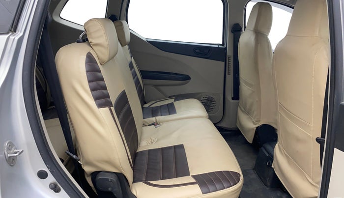 2020 Renault TRIBER RXT AMT, Petrol, Automatic, 36,127 km, Right Side Rear Door Cabin