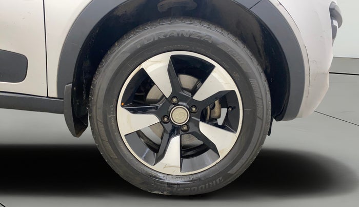 2019 Tata NEXON XZ PLUS DIESEL, Diesel, Manual, 1,10,186 km, Right Front Wheel
