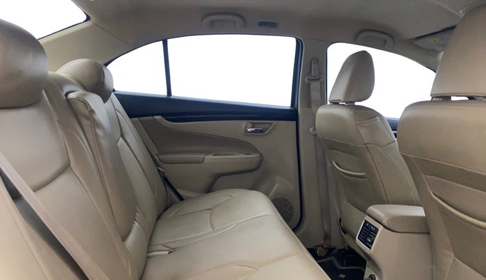 2016 Maruti Ciaz ZXI+, Petrol, Manual, 89,367 km, Right Side Rear Door Cabin