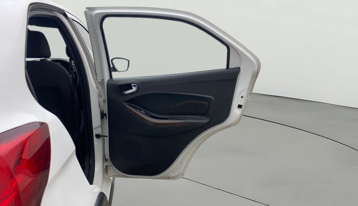 2018 Ford FREESTYLE TITANIUM 1.5 DIESEL, Diesel, Manual, 1,11,051 km, RHS Rear Door