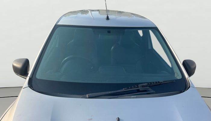 2017 Renault Kwid RXL, Petrol, Manual, 66,012 km, Front Windshield