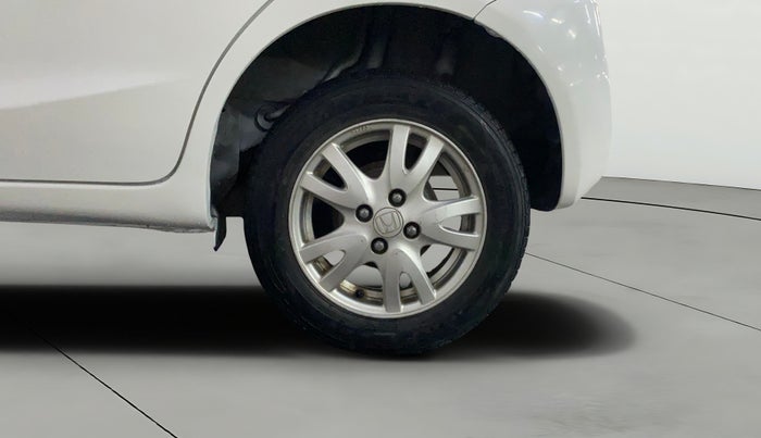 2015 Honda Brio VX MT, Petrol, Manual, 80,904 km, Left Rear Wheel