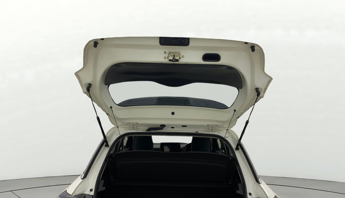 2024 Maruti Swift VXi (O), Petrol, Manual, 7,947 km, Boot Door Open