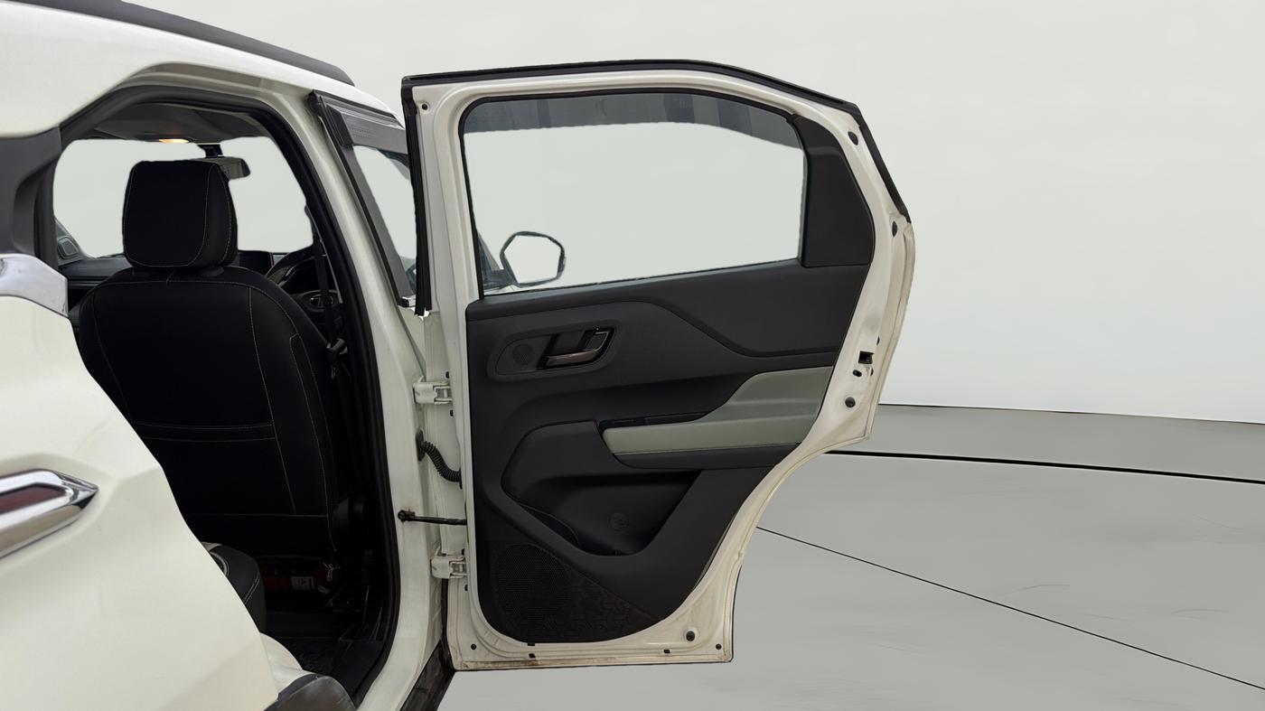 2024 Tata PUNCH ADVENTURE RHYTHM CNG MT, CNG, Manual, 20,781 km, RHS Rear Door