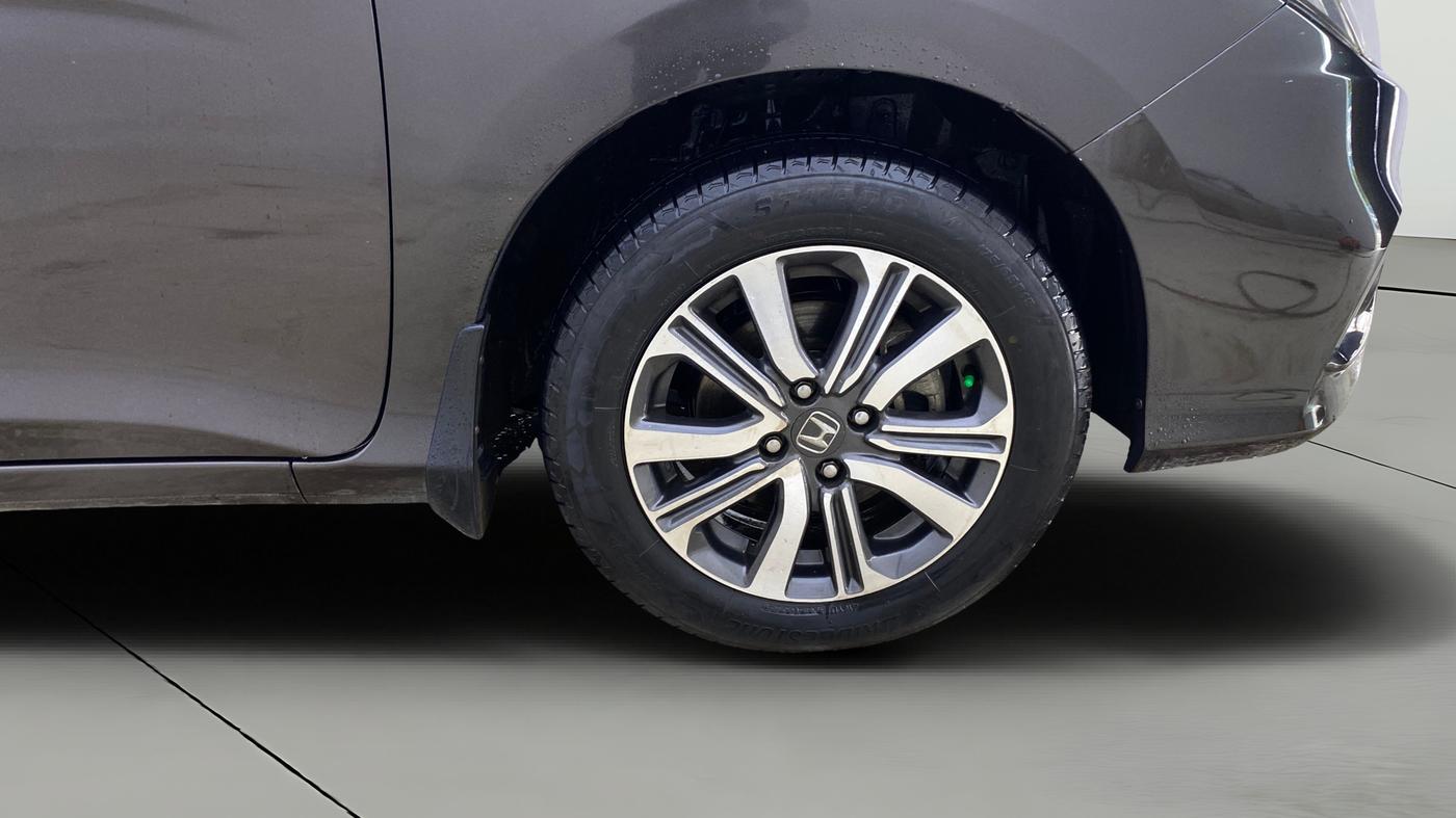 2022 Honda City 1.5L I-VTEC V MT 5TH GEN, Petrol, Manual, 1,01,250 km, Right Front Wheel