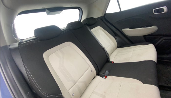 2023 Hyundai VENUE SX 1.2 PETROL, Petrol, Manual, 17,044 km, Right Side Rear Door Cabin