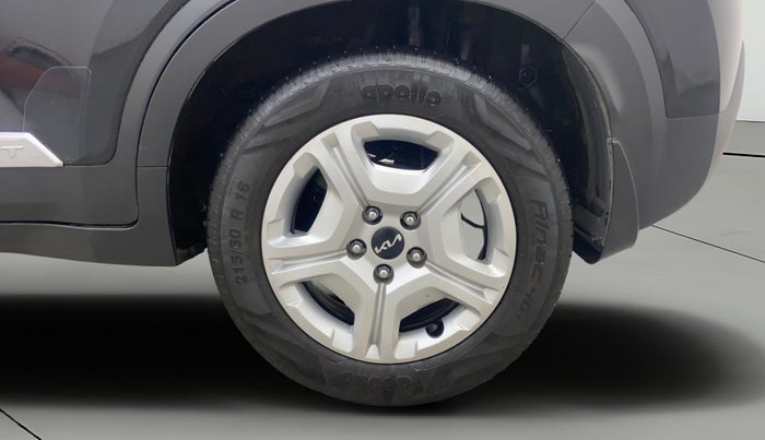 2021 KIA SONET HTK PLUS 1.0 IMT, Petrol, Manual, 23,140 km, Left Rear Wheel