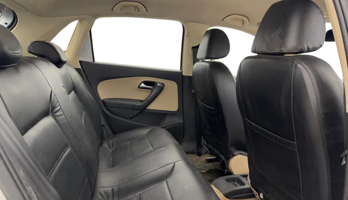 2015 Volkswagen Polo HIGHLINE1.2L, Petrol, Manual, 76,337 km, Right Side Rear Door Cabin