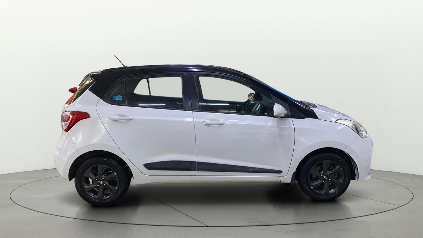 2018 Hyundai Grand i10 SPORTZ U2 1.2 KAPPA CRDI DUAL TONE, Diesel, Manual, 63,217 km, Right Side View