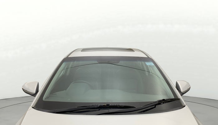 2018 Hyundai New Elantra 1.6 SX (O) AT DIESEL, Diesel, Automatic, 81,971 km, Front Windshield