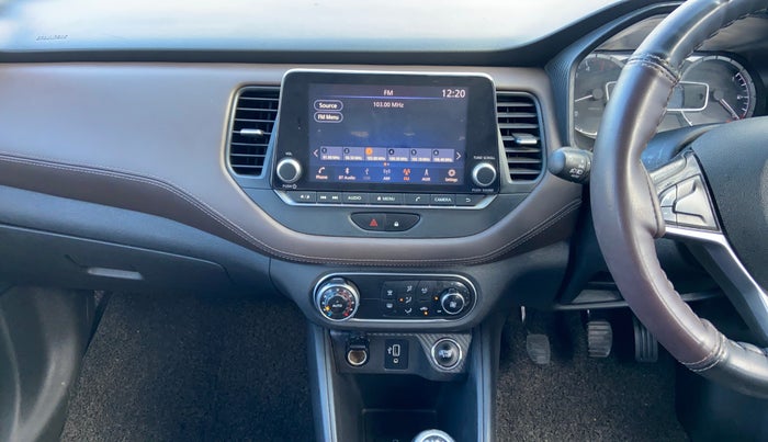 2018 Nissan Kicks XV PREMIUM O DUAL TONE DIESEL, Diesel, Manual, 38,793 km, Air Conditioner
