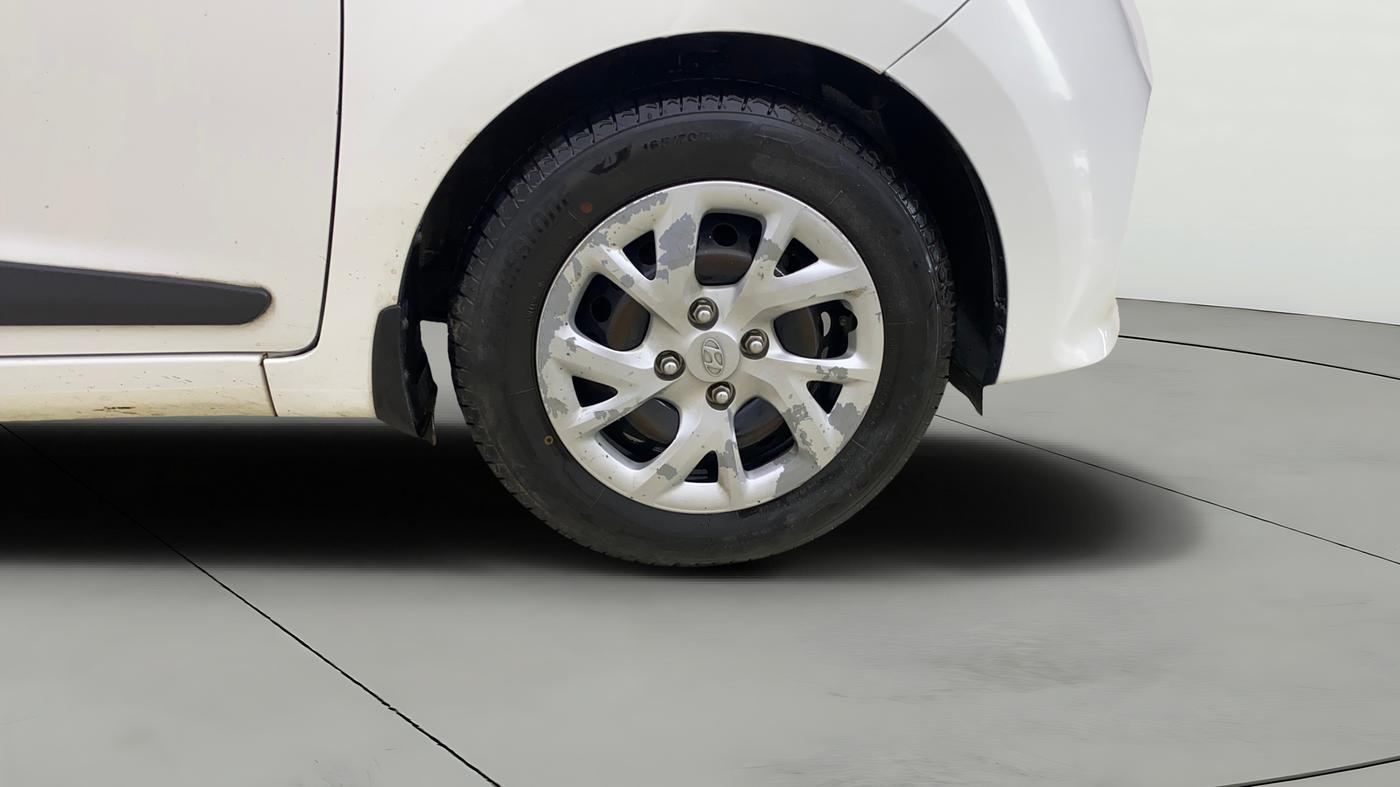 2017 Hyundai Grand i10 MAGNA 1.2 KAPPA VTVT, Petrol, Manual, 49,820 km, Right Front Wheel