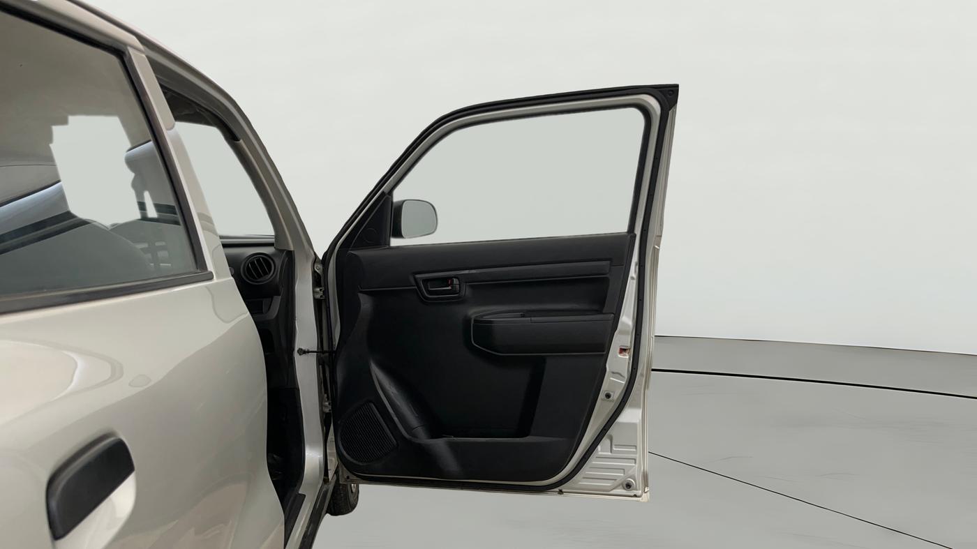 2022 Maruti S PRESSO VXI (O), Petrol, Manual, 2,798 km, RHS Front Door
