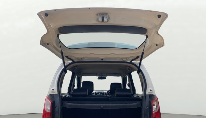 2016 Maruti Wagon R 1.0 VXI AMT, Petrol, Automatic, 99,394 km, Boot Door Open