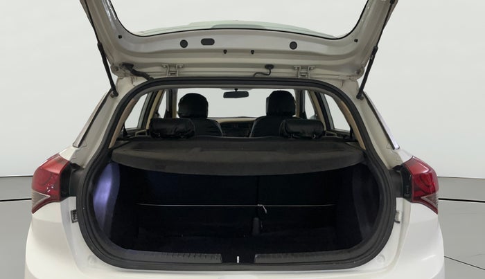 2015 Hyundai i20 Active 1.2 SX, Petrol, Manual, 65,480 km, Boot Open Zoomed View