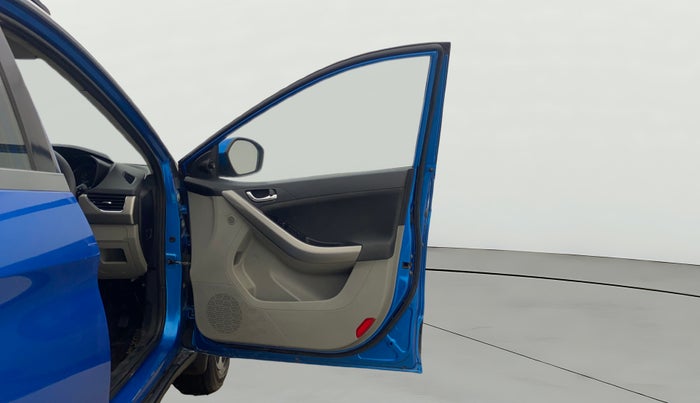 2019 Tata NEXON XZ PLUS PETROL DUAL TONE, Petrol, Manual, 63,944 km, RHS Front Door