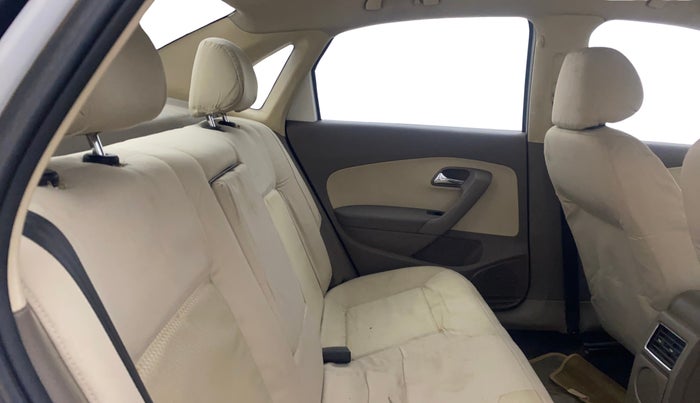 2012 Skoda Rapid AMBITION 1.6 TDI CR MT, Diesel, Manual, 1,25,665 km, Right Side Rear Door Cabin