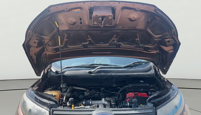 2017 Ford Ecosport TITANIUM 1.5L DIESEL, Diesel, Manual, 1,30,952 km, Open Bonet
