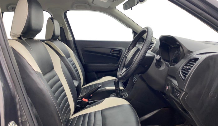 2022 Maruti Vitara Brezza VXI, Petrol, Manual, 18,676 km, Right Side Front Door Cabin