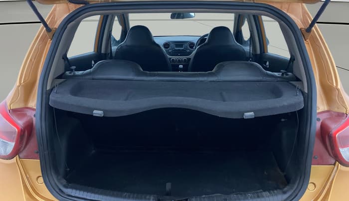 2016 Hyundai Grand i10 SPORTZ 1.2 KAPPA VTVT, Petrol, Manual, 24,556 km, Boot Open Zoomed View