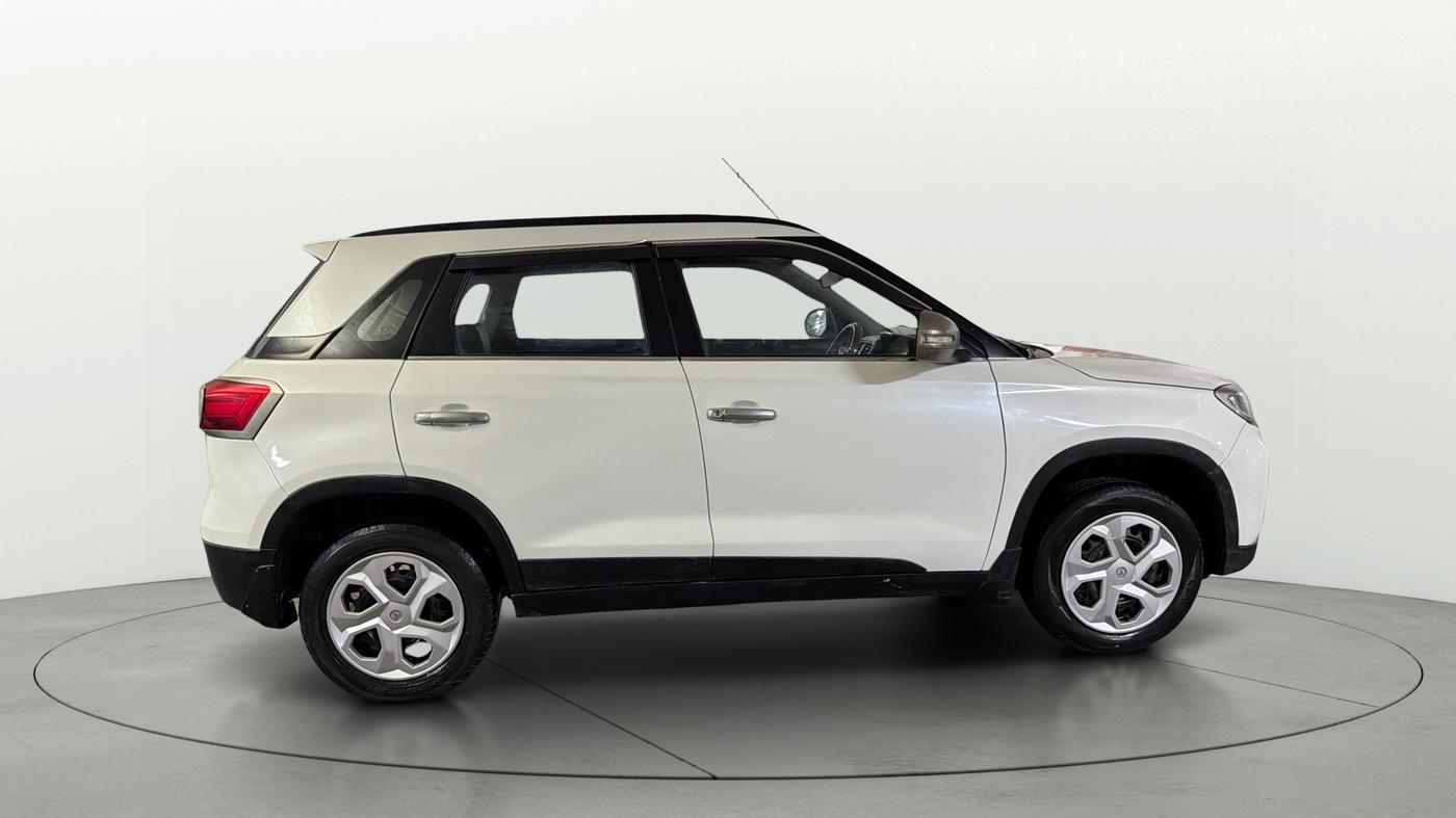 2021 Maruti Vitara Brezza VXI, Petrol, Manual, 1,13,698 km, Right Side View