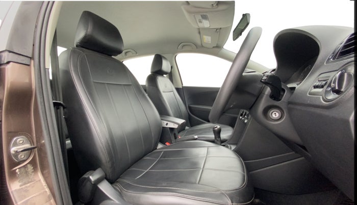 2018 Volkswagen Ameo COMFORTLINE 1.0L, Petrol, Manual, 74,402 km, Right Side Front Door Cabin