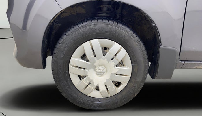 2017 Maruti Alto 800 LXI, Petrol, Manual, 13,004 km, Left Front Wheel