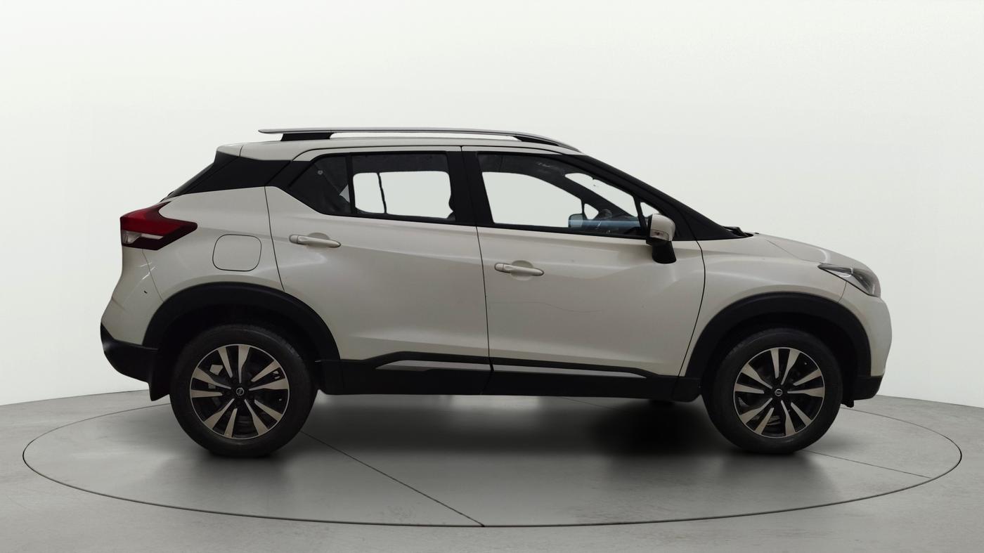 2020 Nissan Kicks XV TURBO 1.3, Petrol, Manual, 33,282 km, Right Side View