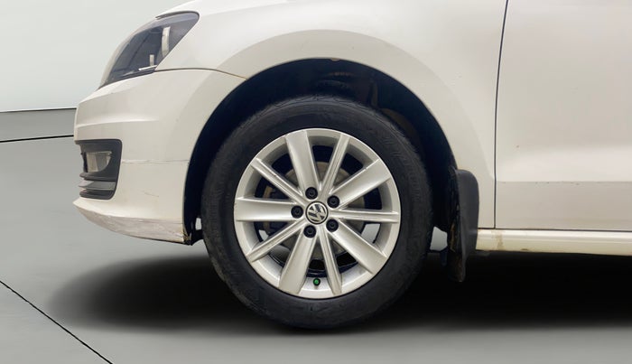 2016 Volkswagen Vento HIGHLINE 1.6 MPI, Petrol, Manual, 79,037 km, Left Front Wheel