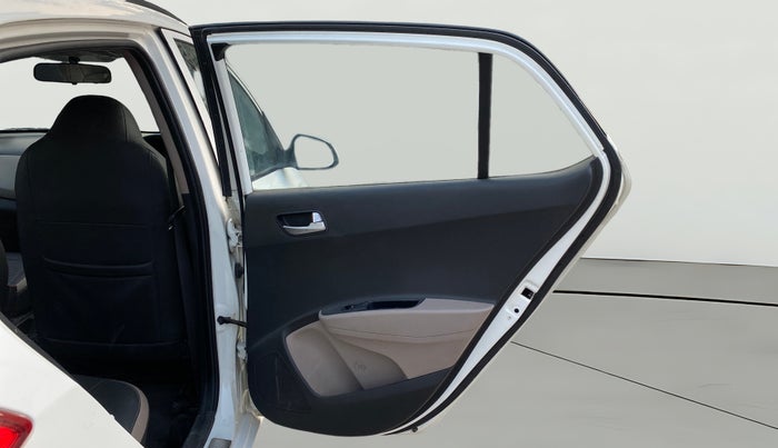 2015 Hyundai Grand i10 ASTA AT 1.2 KAPPA VTVT, Petrol, Automatic, 30,808 km, RHS Rear Door