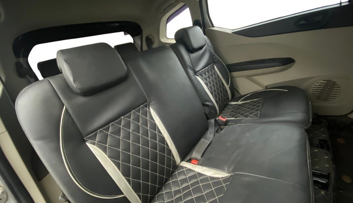 2022 Renault TRIBER RXT, Petrol, Manual, 40,073 km, Right Side Rear Door Cabin